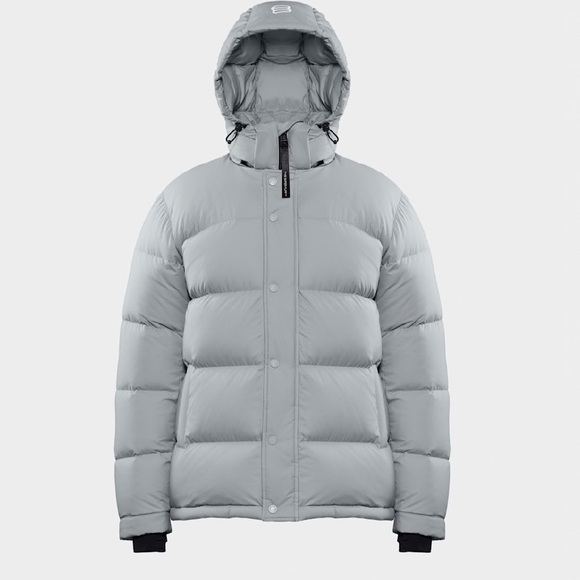 Aritzia The Super Puff cliMatte in Moon Dust Grey - Picture 2 of 4